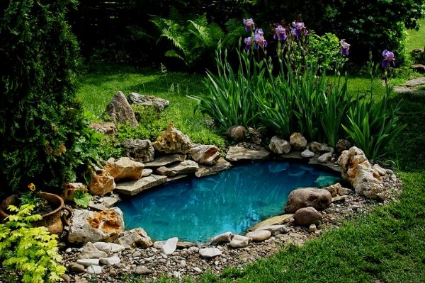 Preformed pond liner